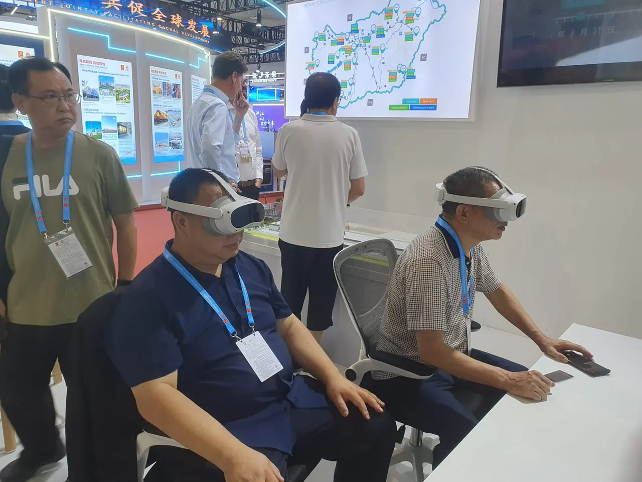 Visitors with Pico headsets at the Hungarian stand at CIFIT